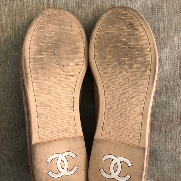AUTHENTIC CHANEL CC NUDE/BEIGE ESPADRILLE LOAFERS - Picture 4 of 6
